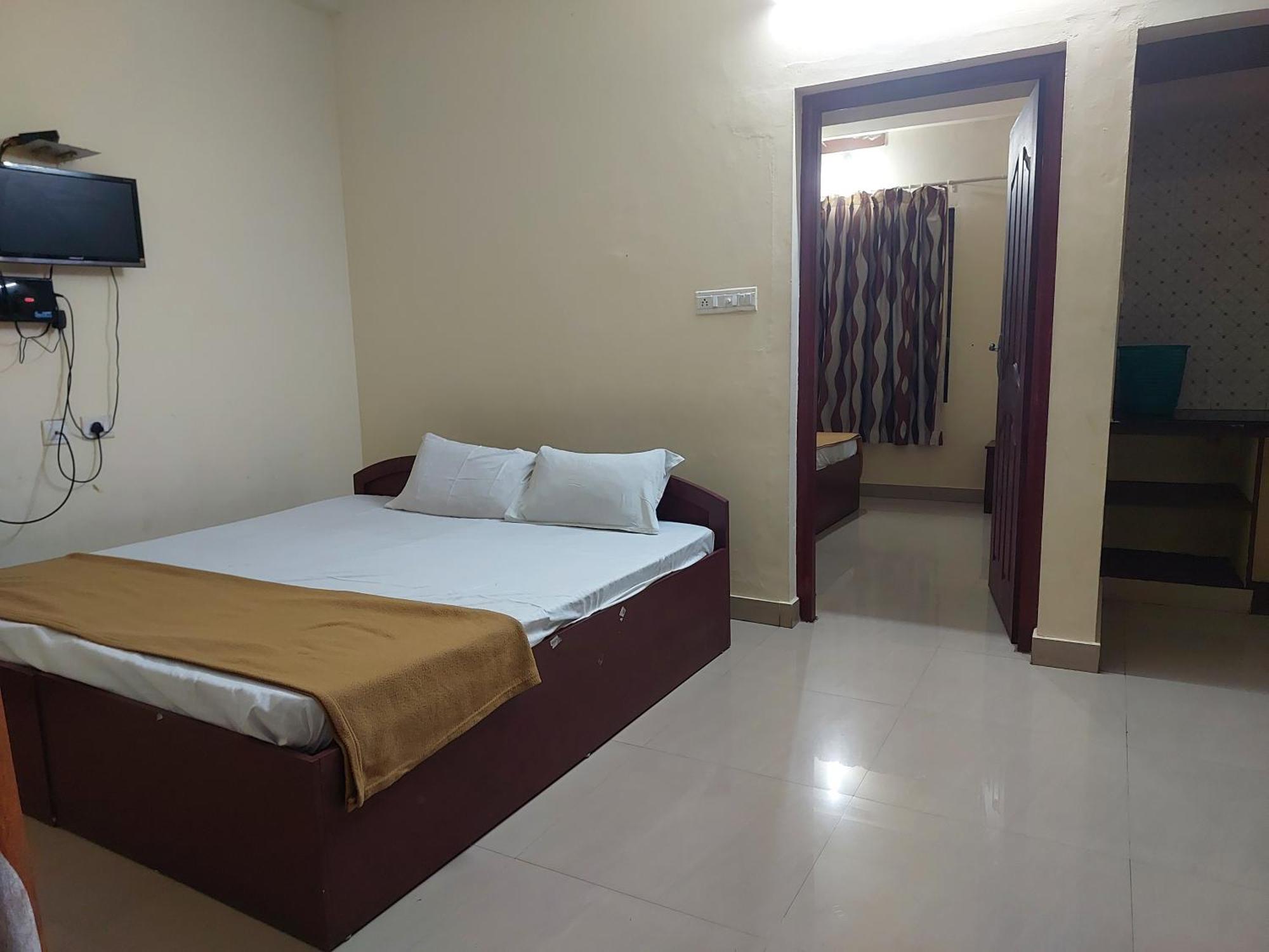 Adhithya Apartments Guruvāyūr Exterior foto